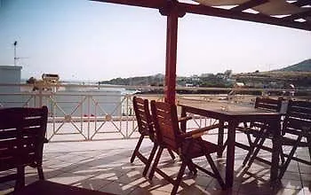 Cyclades 2* Φοίνικας