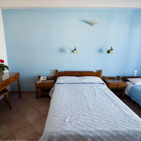 Cyclades Finikas (Syros)