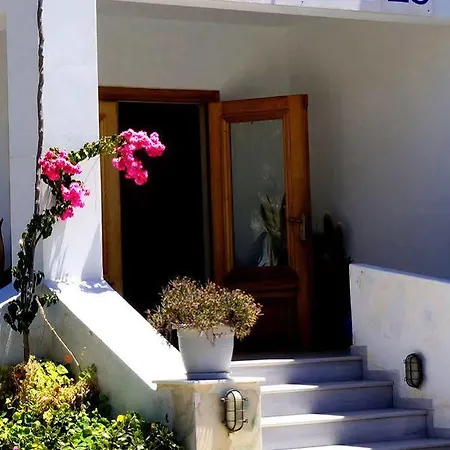 Cyclades Finikas (Syros)